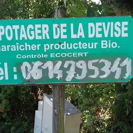 L Abricotier Saint-Crepin (Charente-Maritime)