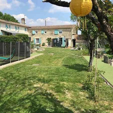 Holiday home L Abricotier